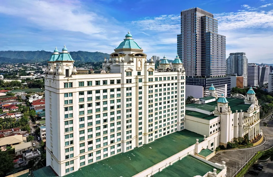 Waterfront & Casino 4*